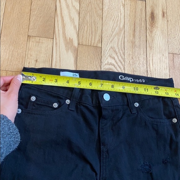 gap black distressed girlfriend jeans 25R - Picture 5 of 8